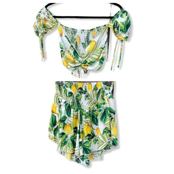 Gorgeous Lemons Short Set - Picture 12 of 12